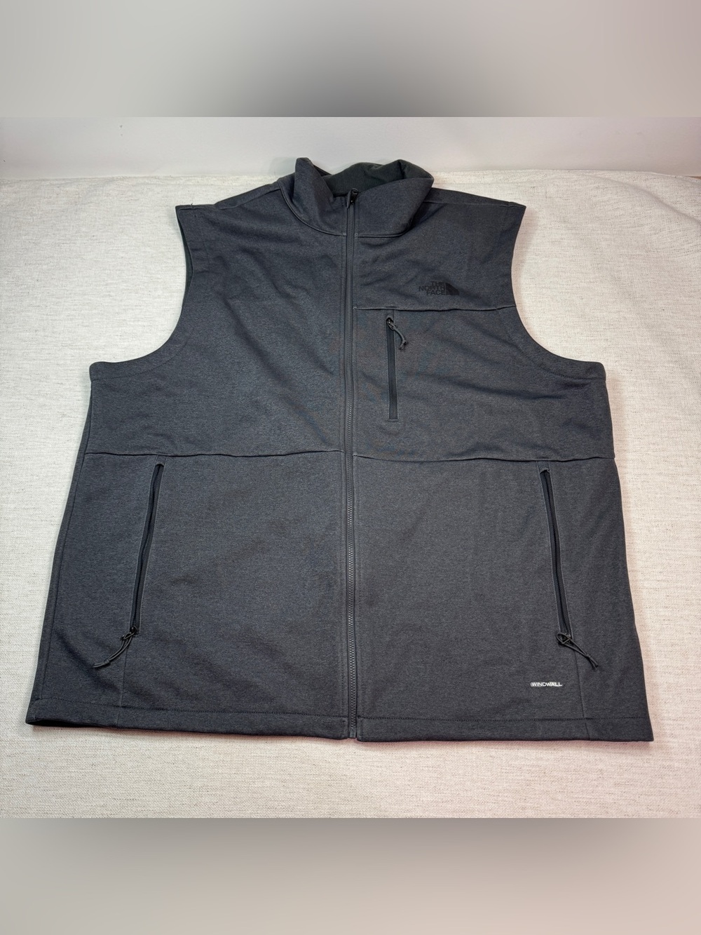 The North Face men XXL Windwall performance vest jacket full zip in gray